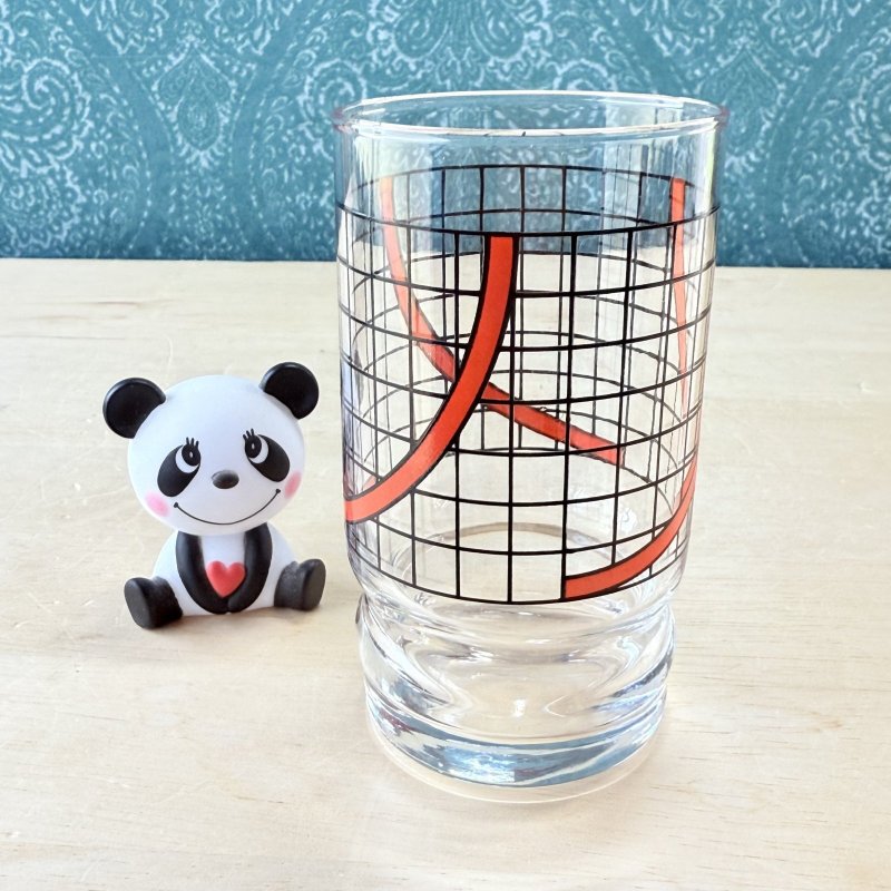 画像2: 昭和レトロデザイン　チェックに赤　モダンなグラス　タンブラー (2)