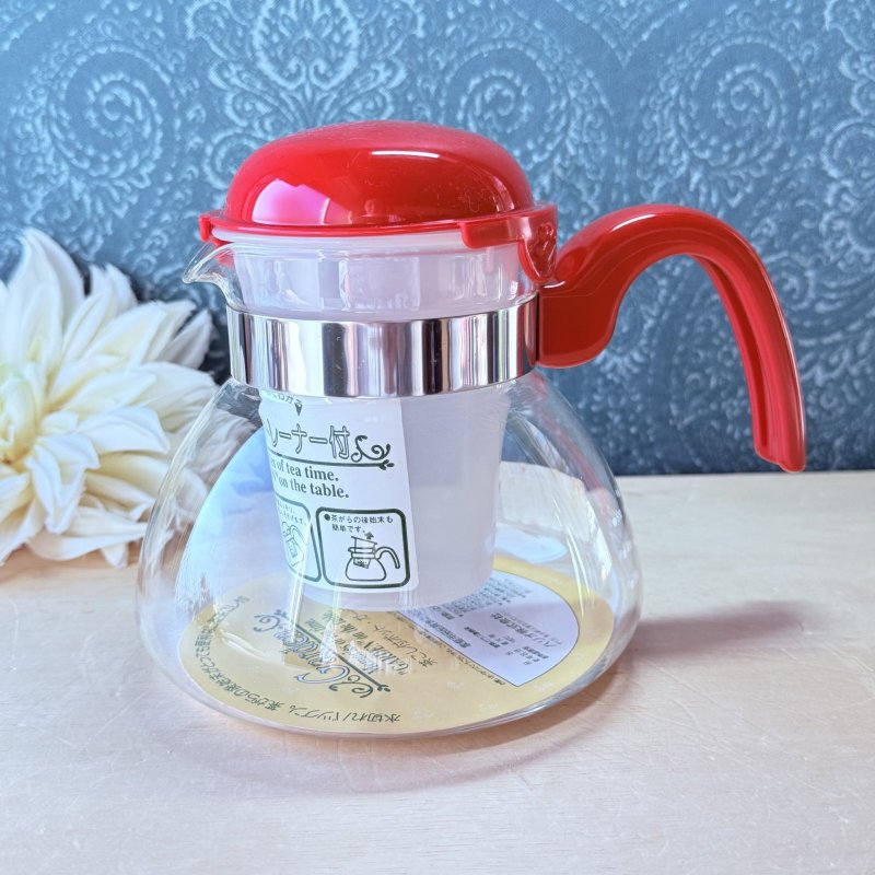 画像1: HARIO ハリオ　茶こし付きポット　ガーデン　L型ストレーナー付きサーバー　　レッド (1)