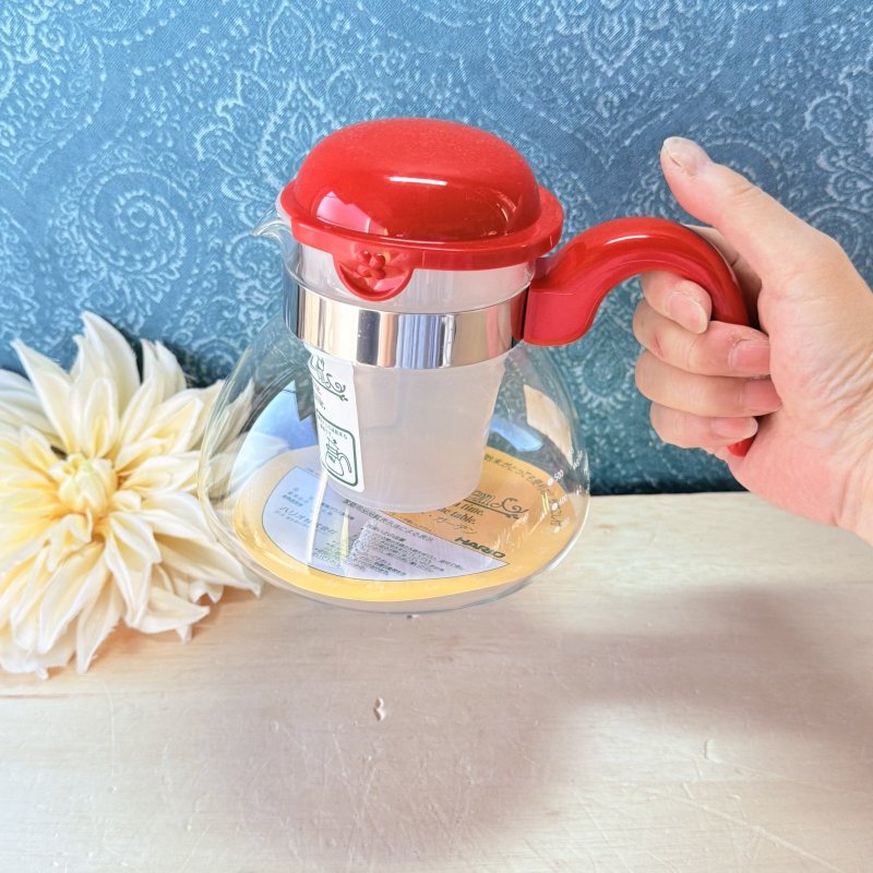 画像9: HARIO ハリオ　茶こし付きポット　ガーデン　L型ストレーナー付きサーバー　　レッド (9)