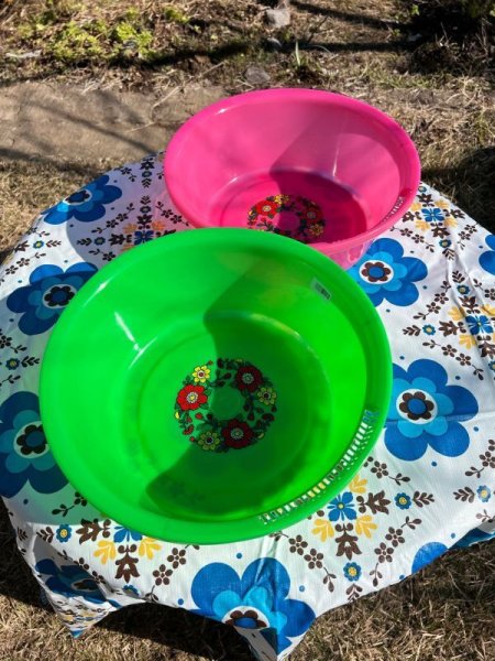 画像1: レトロポップ　洗い桶　大　花柄　ピンク　グリーン　各種 (1)