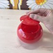 画像5: 真っ赤なりんごのようなシュガーポット　プラスチック製 (5)