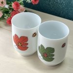 画像2: ETSURO鈴木悦郎　エンゼル陶器　葉っぱとてんとう虫　湯飲み　２種類　紅葉・若葉　 (2)