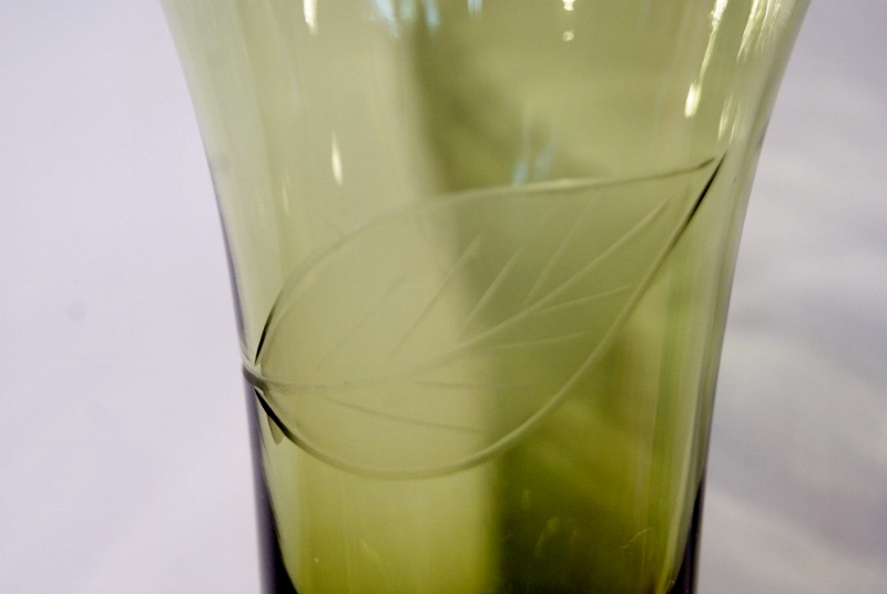 NORITAKEノリタケクールルックネオクリスタルグラスウェア NT モスグリーンガラス足付きグラス 木の葉 N73