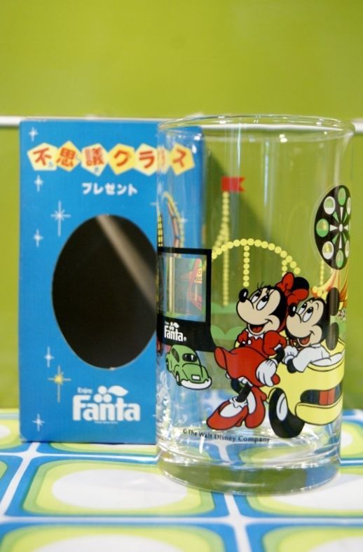 懐かしいノベルティグッズ ファンタ 4点 グラス ディズニー マジックグラス等 ミッキーマウス セール商品 グラス