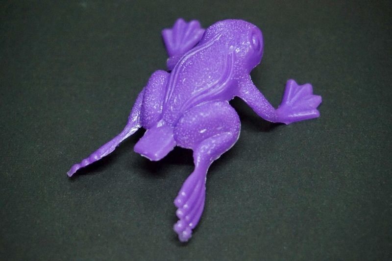 ジャンプかえる☆小さめ子供玩具 カラーカエル 蛙 ８色セット OM459