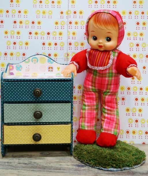 昭和レトロな抱き人形 鳴き人形 赤ちゃん ピンクチェック 赤スタイ 