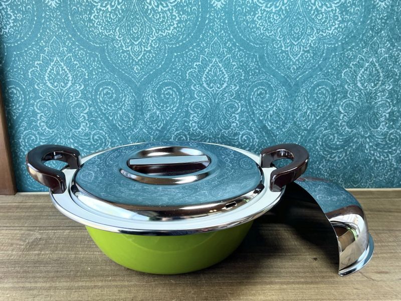 新品未使用✨レトログリーン 緑 ホーロー鍋 - 調理器具