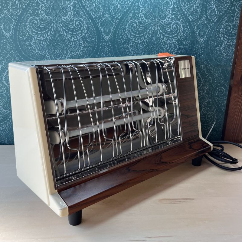 トヨクニ 赤外線ヒータ 電気ストーブ TS−628 - 冷暖房、空調