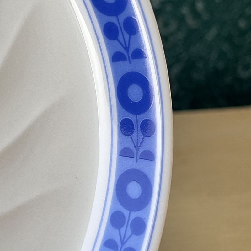 NORITAKE ノリタケアイボリーチャイナ ブルーライン 花柄 カップ＆ソーサー