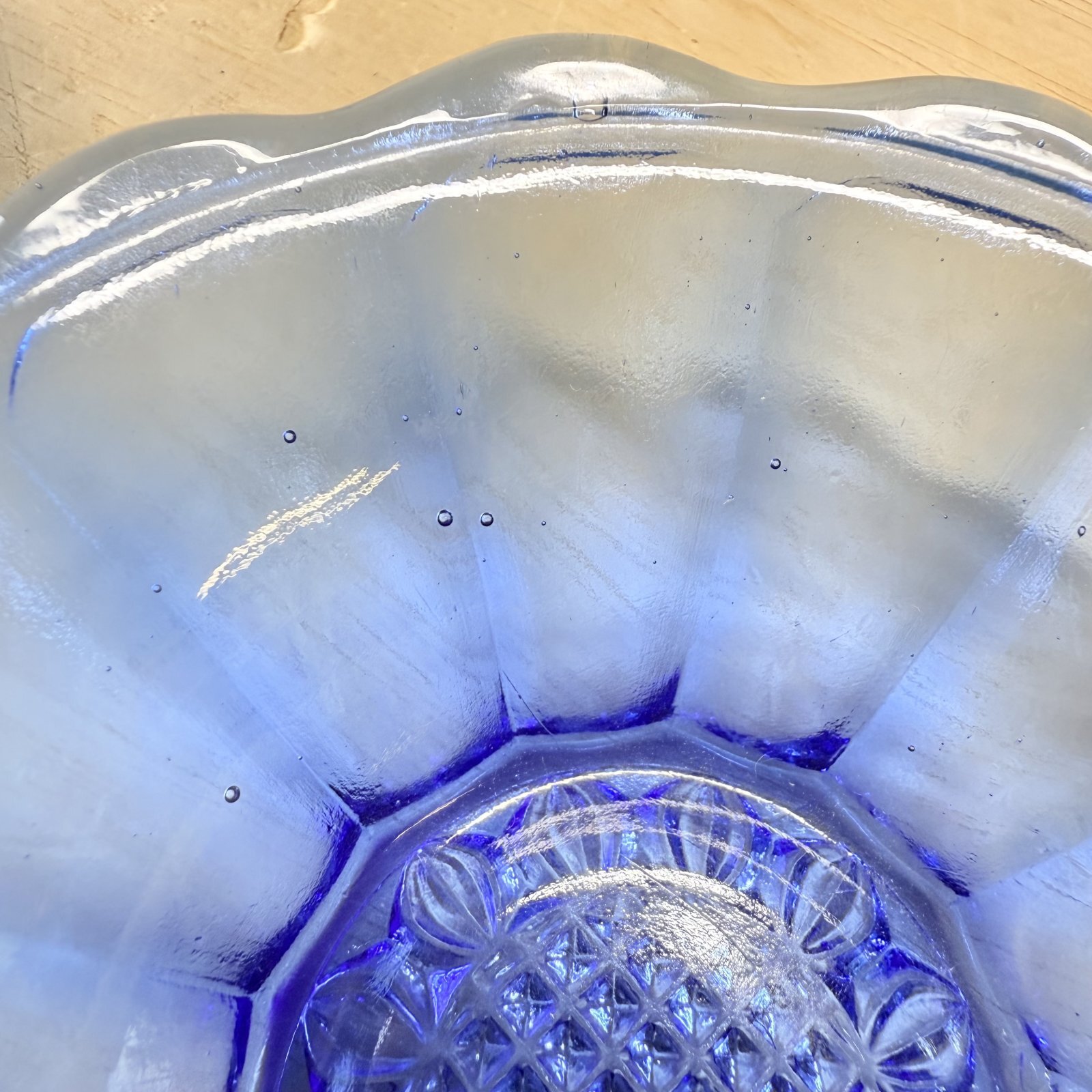 古いガラスの氷コップ プレスガラス 青ガラス各種 花柄 ガラス器
