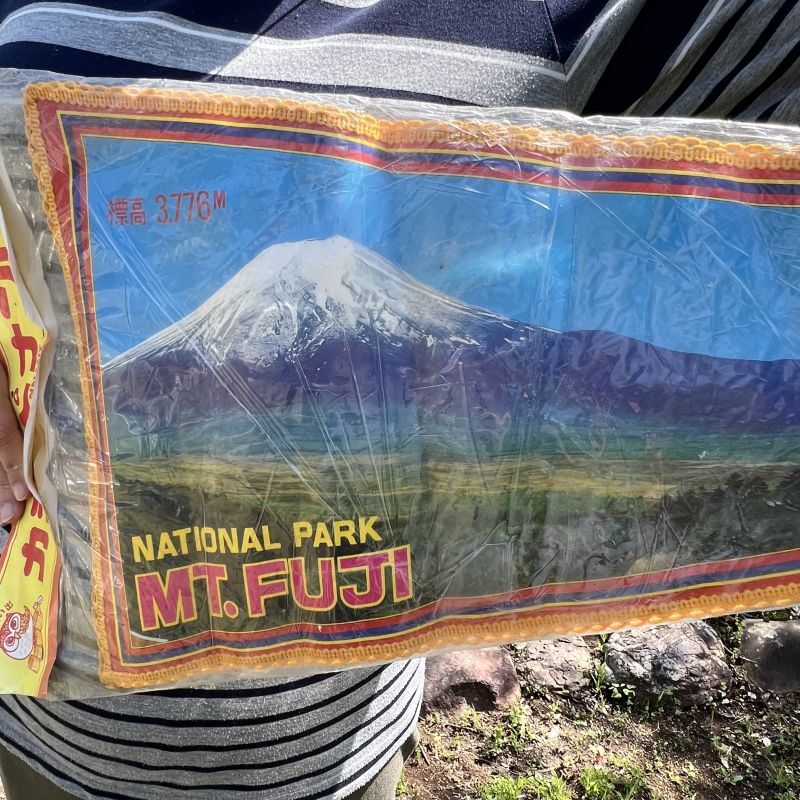 旅の思い出 カラーペナント 世界の名峰 富士山 三角ペナント 紙製