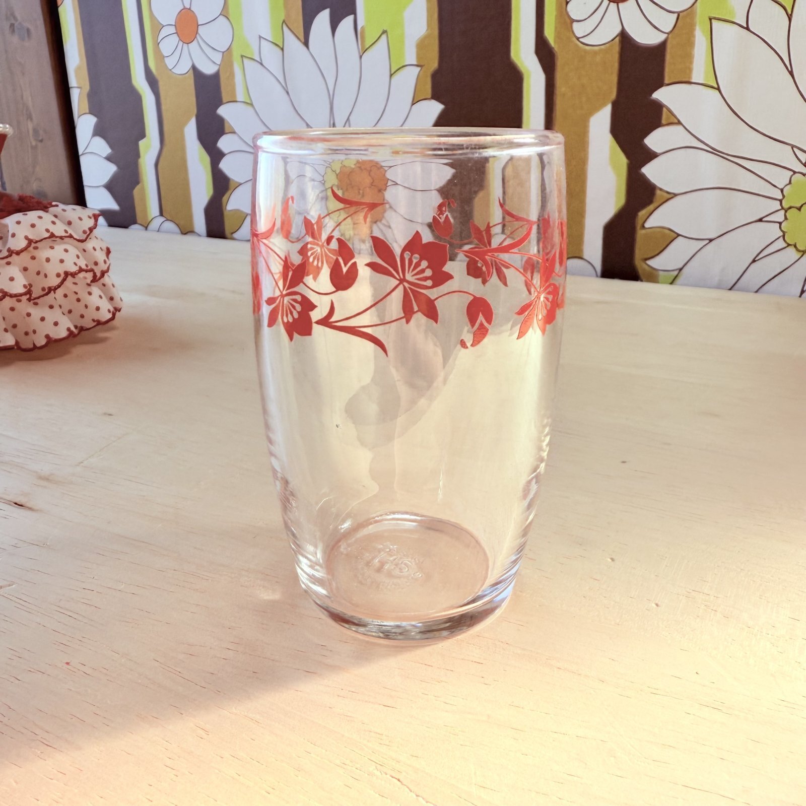 赤いガラス製コーン型グラス 赤いガラス製コーン型グラス 【公式通販】