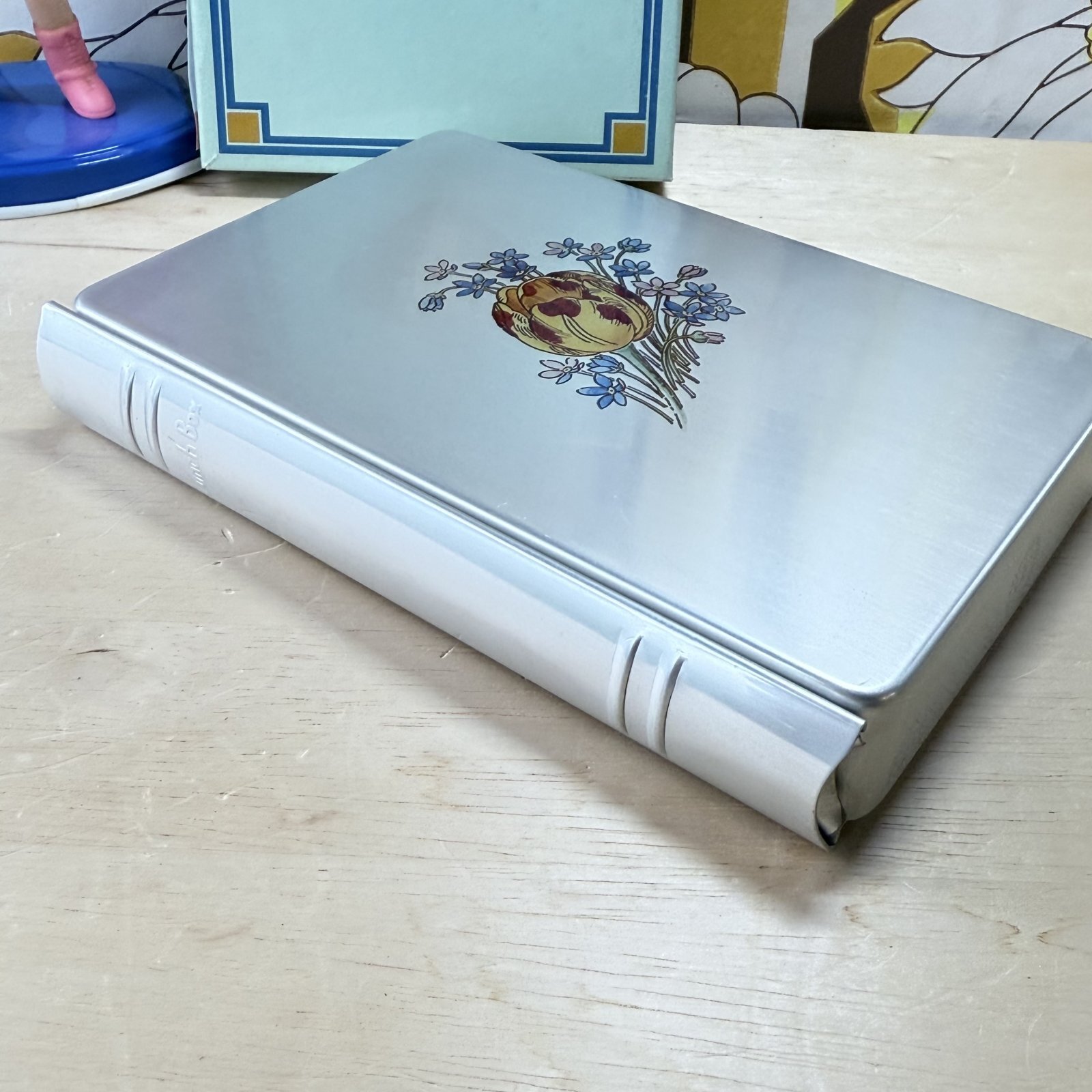 マルハチ ランチボックス アルミ弁当箱 ブック弁当箱 花柄 中