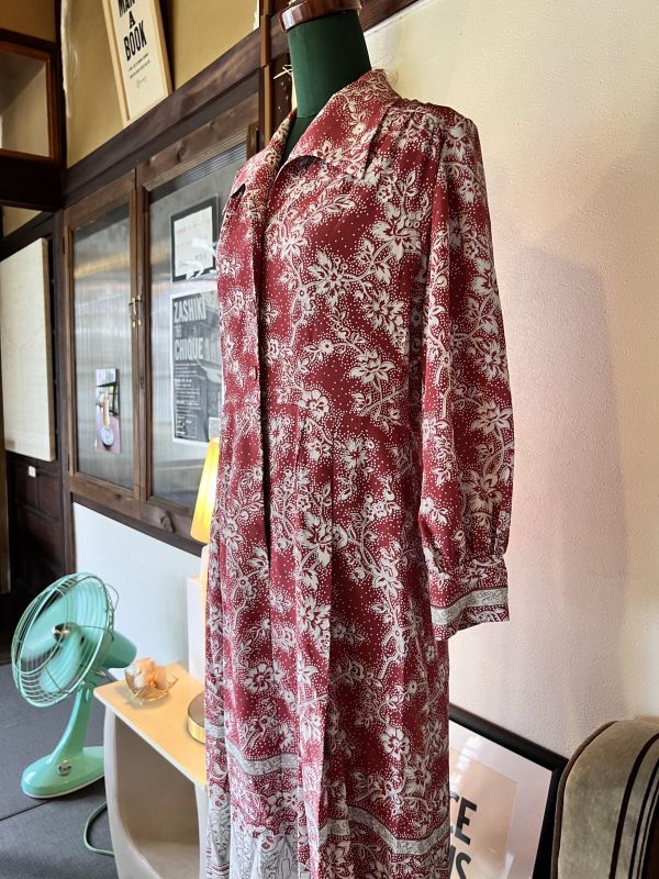 70年代vintageone-piece 昭和レトロワンピース ダークピンク系 開襟
